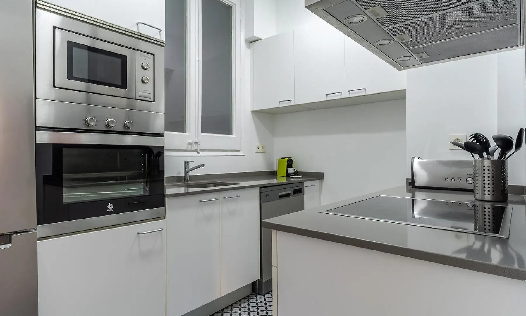 Daire Canela Homes Barcelona Rossello